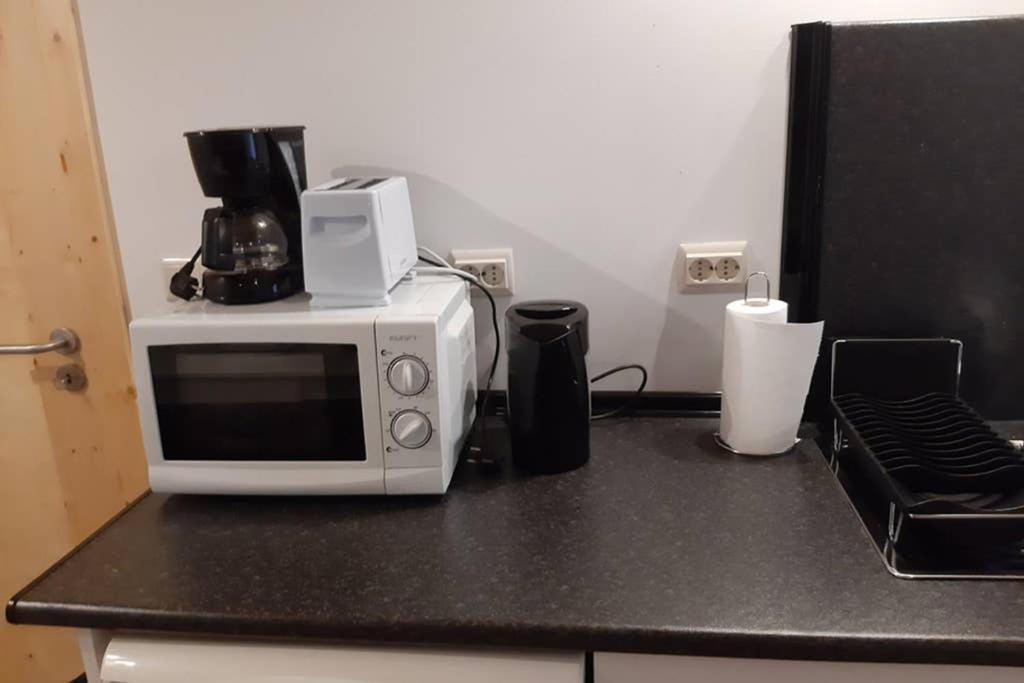 Aurora Papas Apartment Provesende Екстериор снимка
