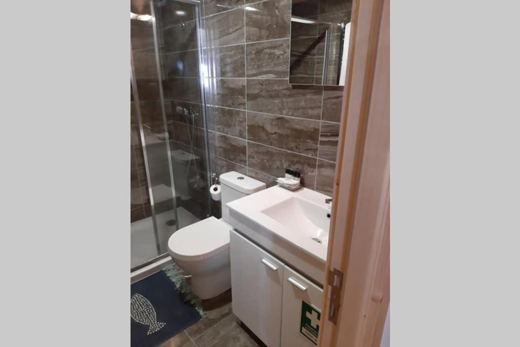 Aurora Papas Apartment Provesende Екстериор снимка